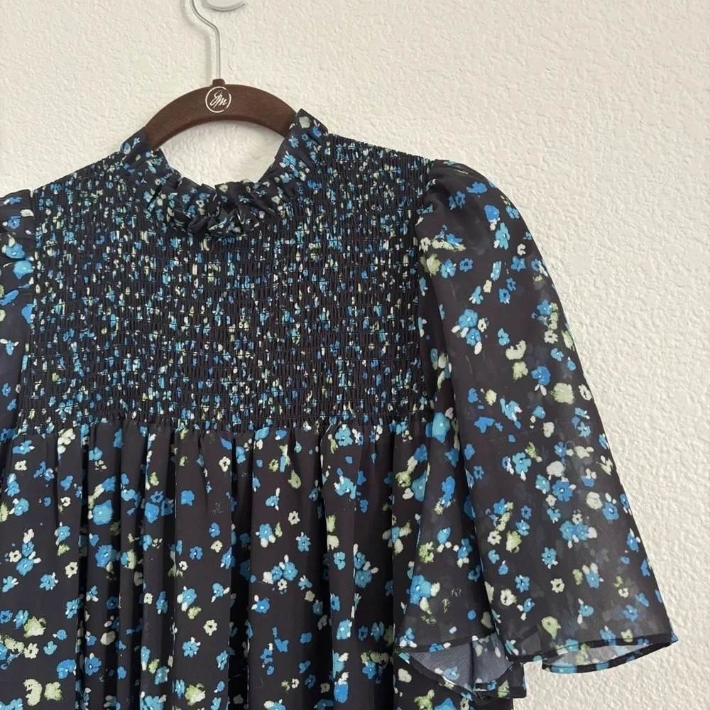 French Connection Women's Size Medium Blue Floral Ferna Bella Smock Dress